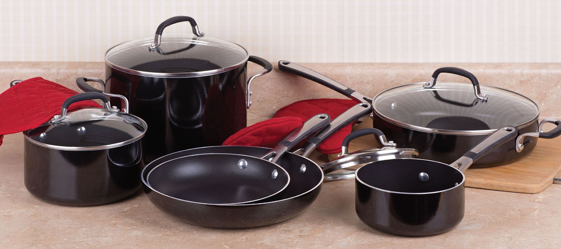 The non-stick debate: Ceramic vs Traditional