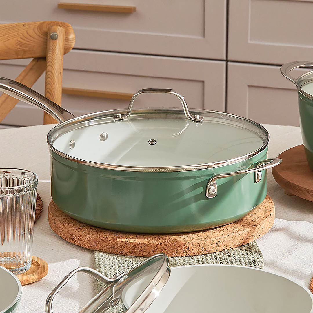 7-Piece Cosmo Set (Green Bean + Cream/Navy)